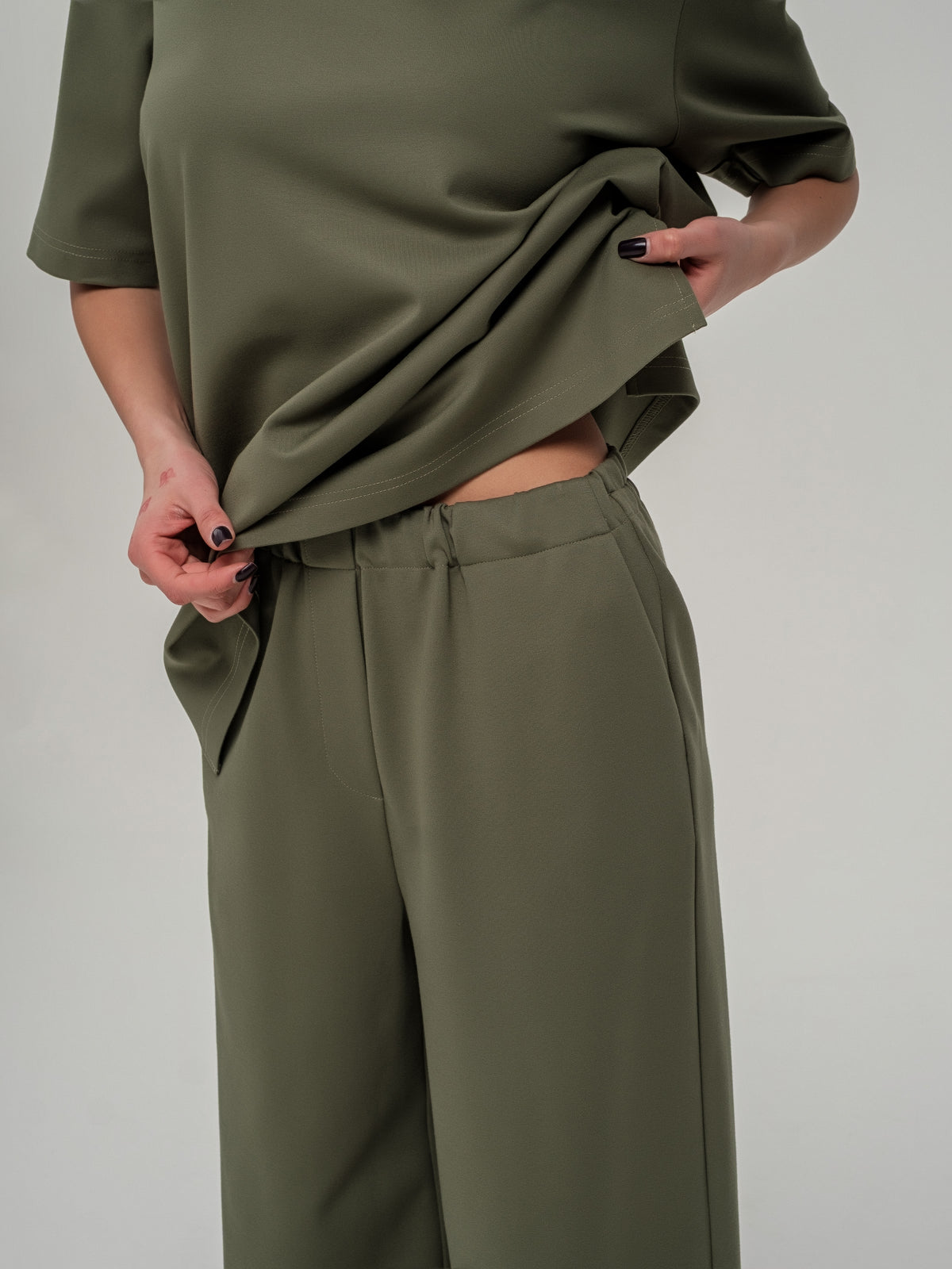 Long soft wide trousers with high waist