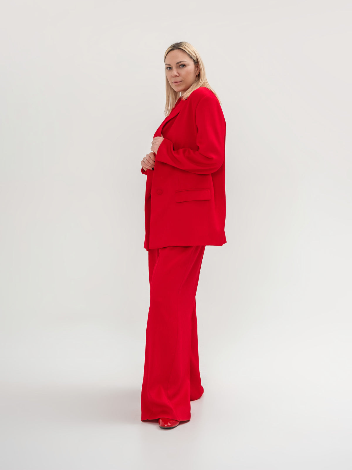 Red oversized jacket vest and trousers/ 3-piece suit