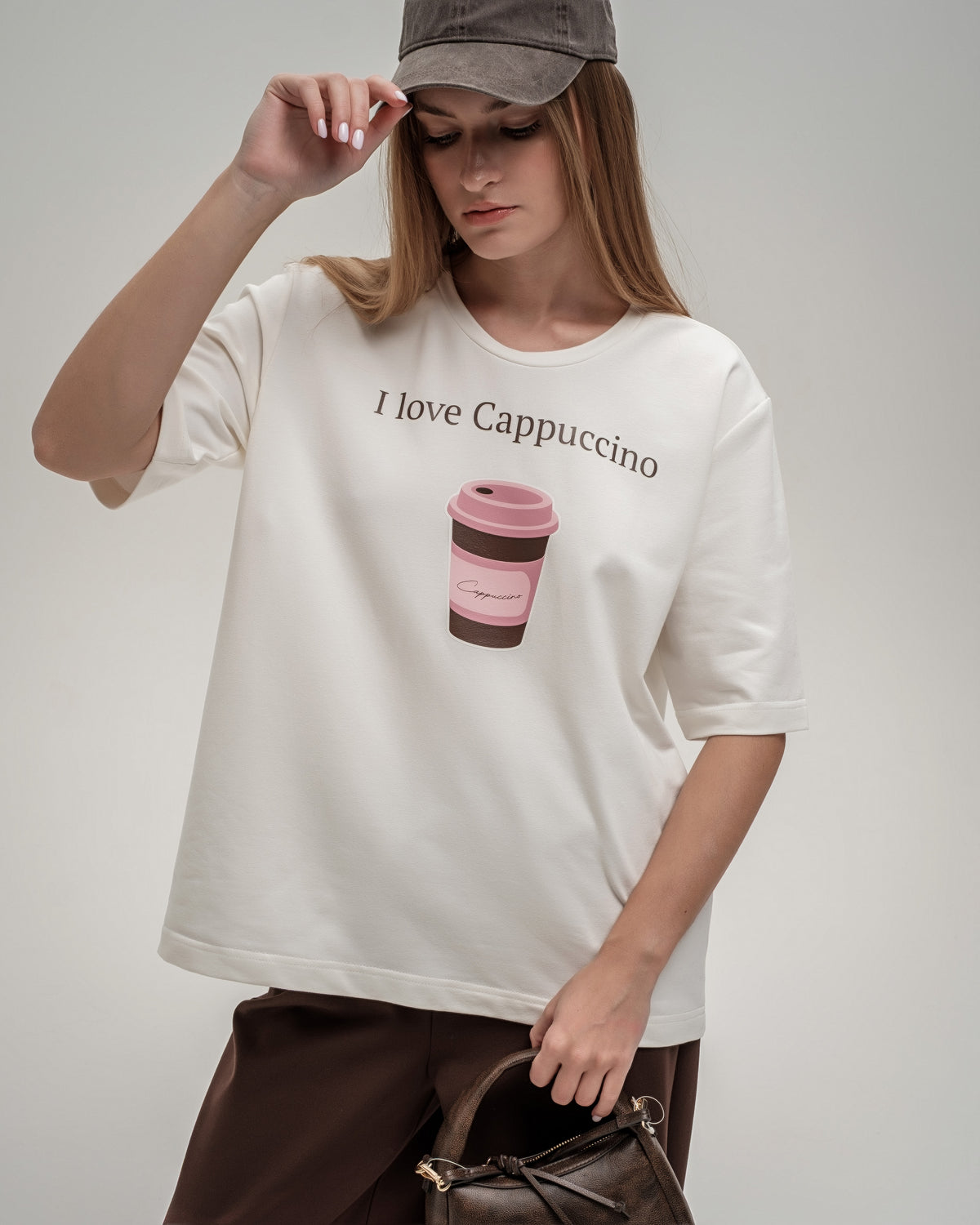 T-krekls ar apdruku "CAPPUCCINO"