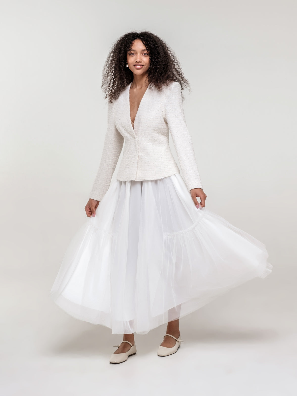 White fitted blazer long