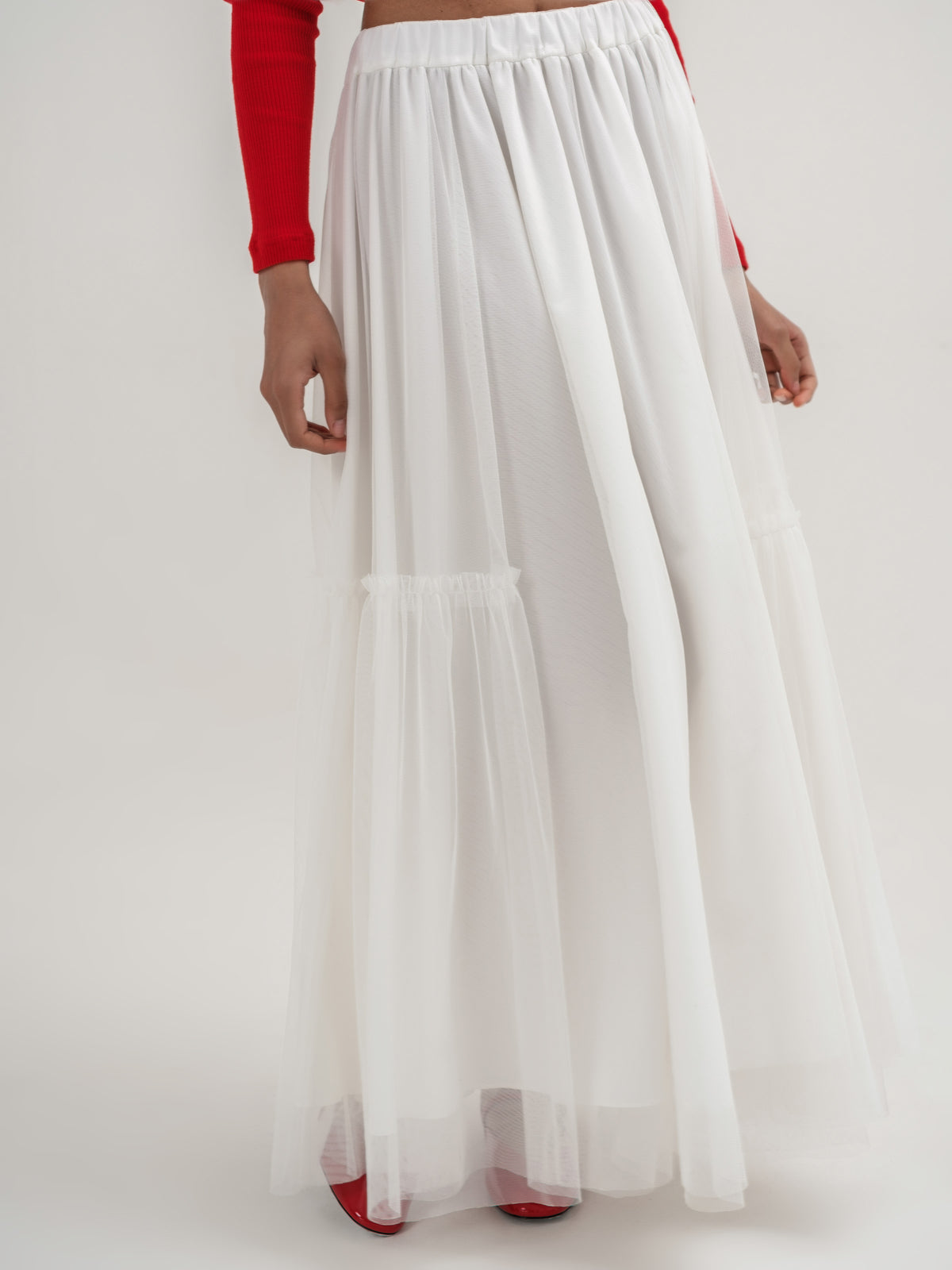 White tulle lined skirt with elastic waist one size