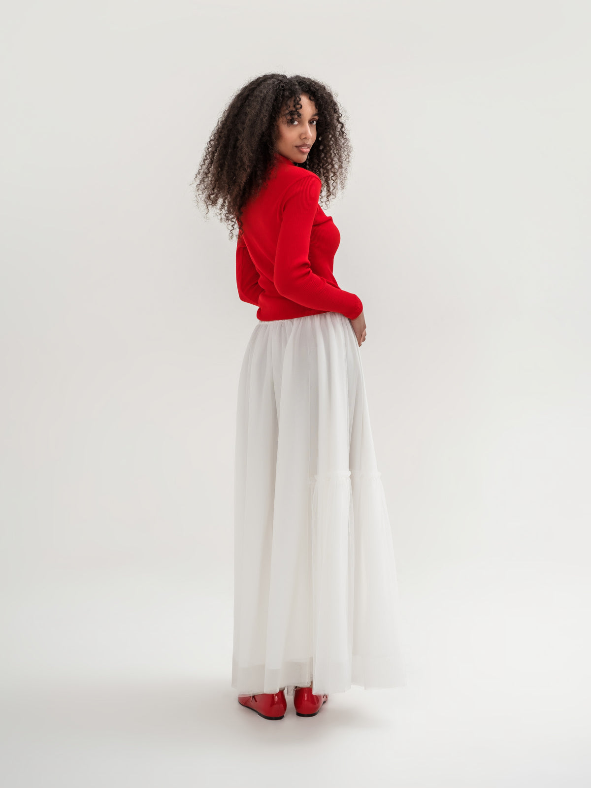 White tulle lined skirt with elastic waist one size