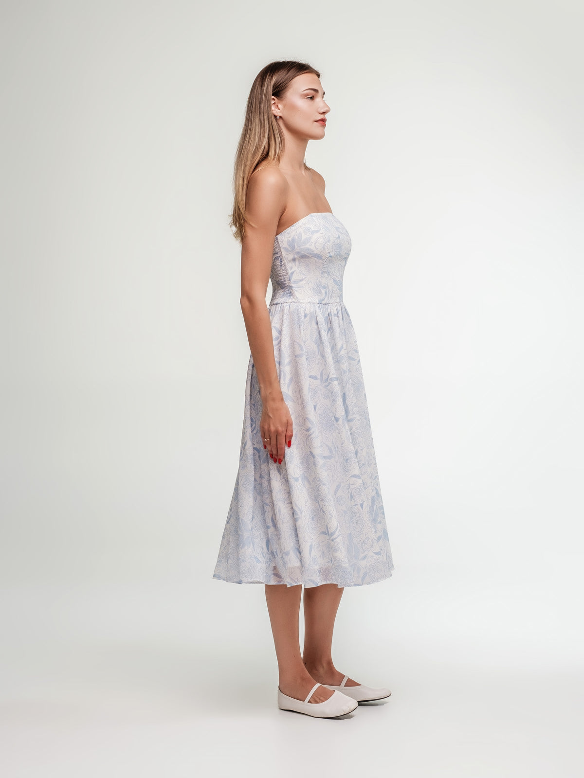 Midi corset white dress with pastel blue pattern