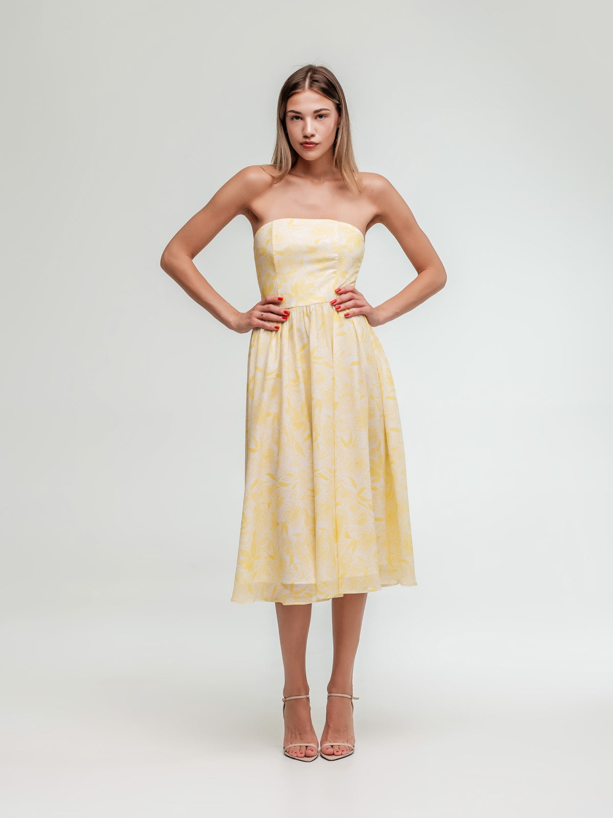 Midi corset dress with delicate pattern