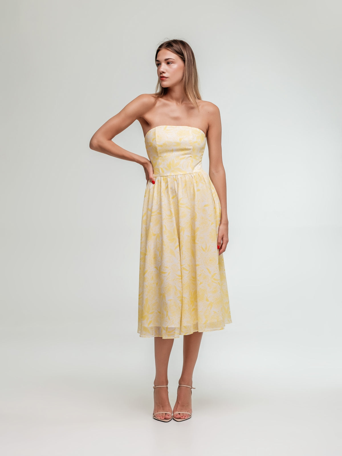 Midi corset dress with delicate pattern