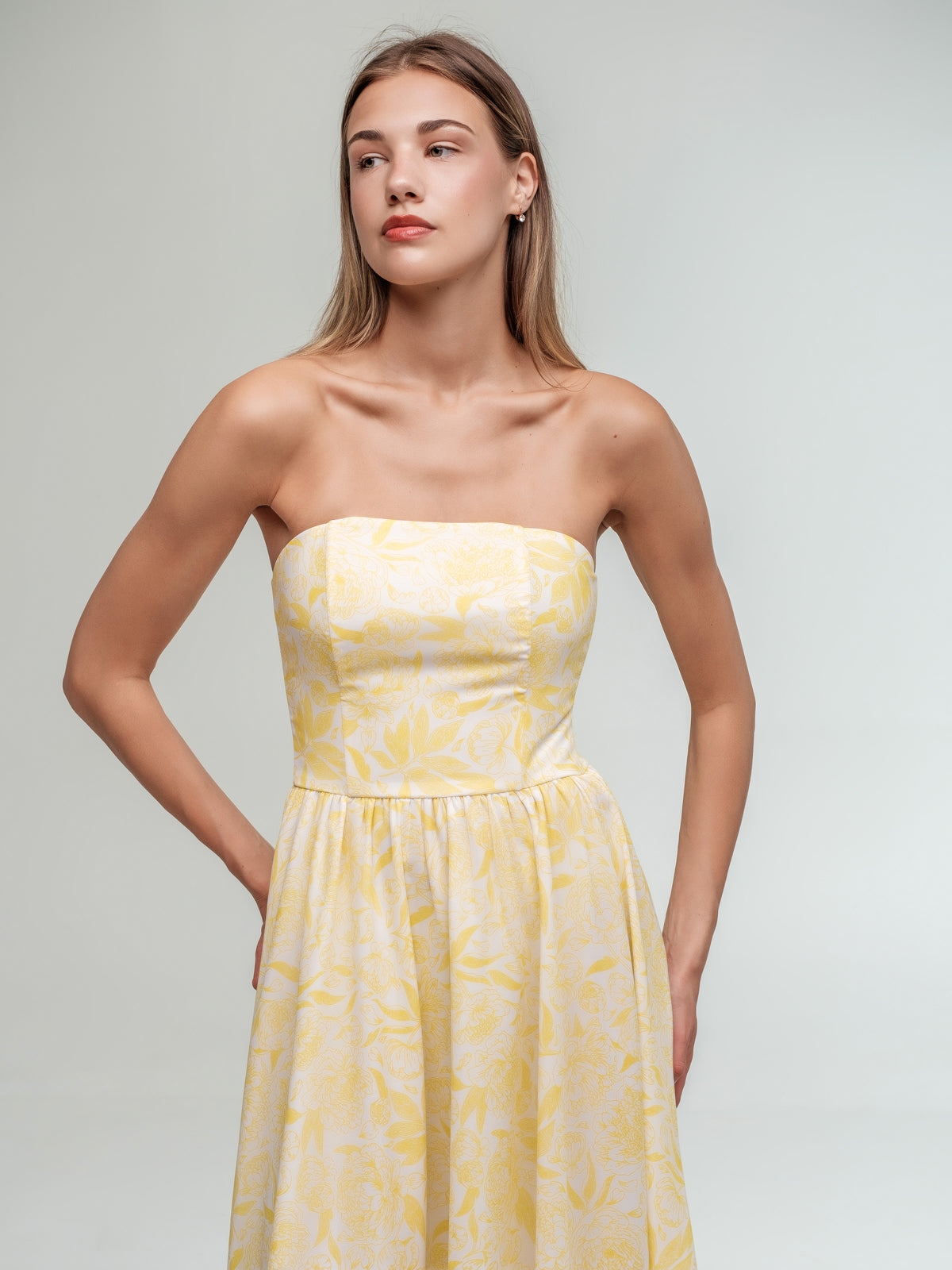 Midi corset dress with delicate pattern