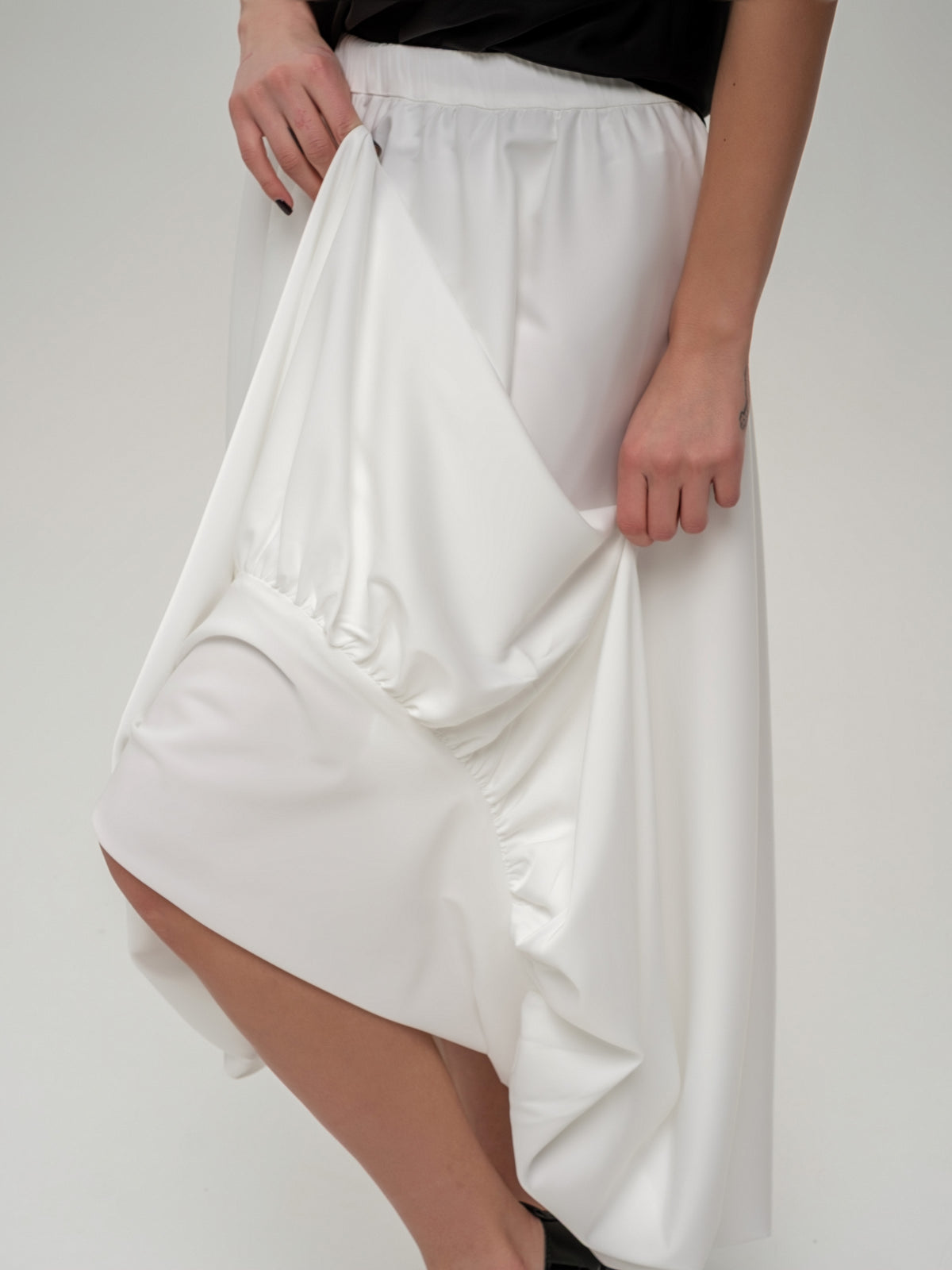 Long White Baloon Skirt